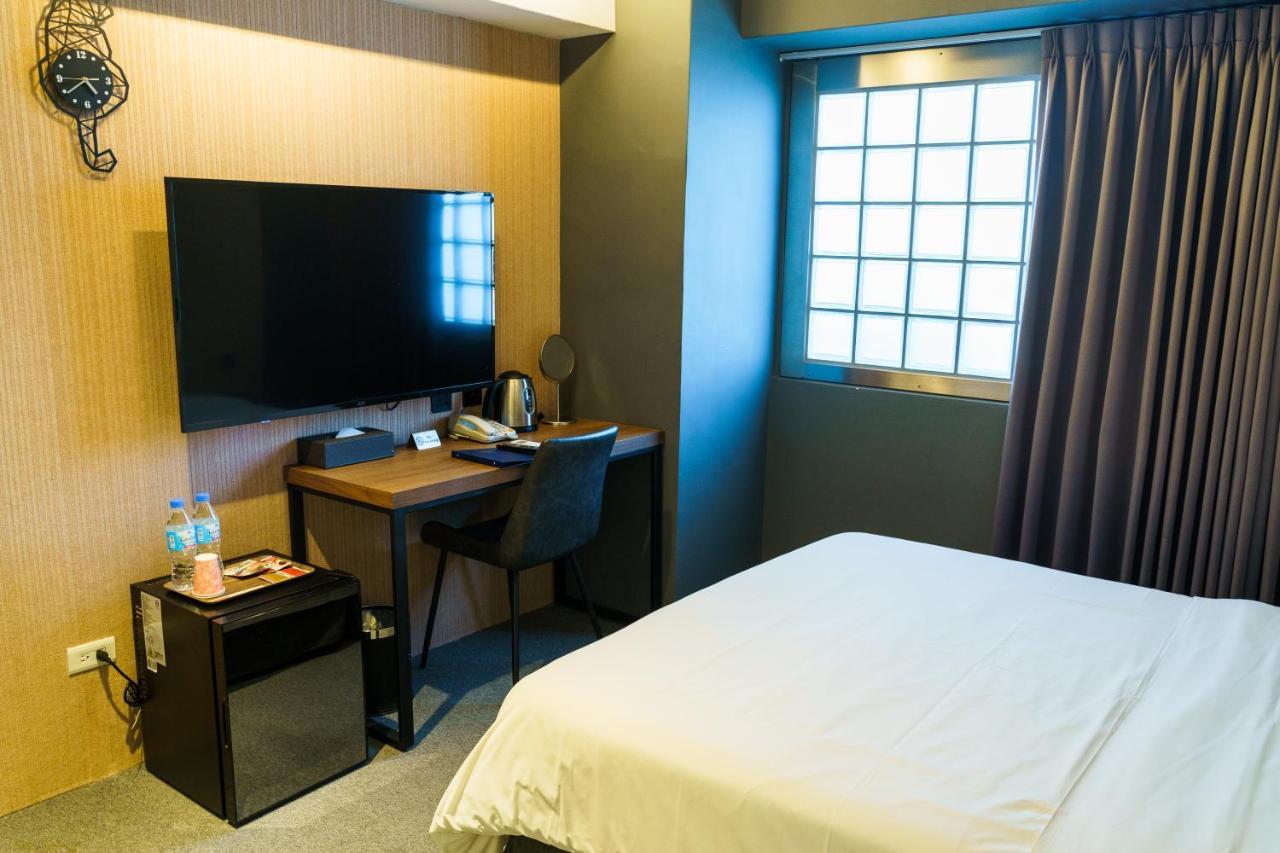 Doudian Ddinn Hotel Tajcshung Kültér fotó